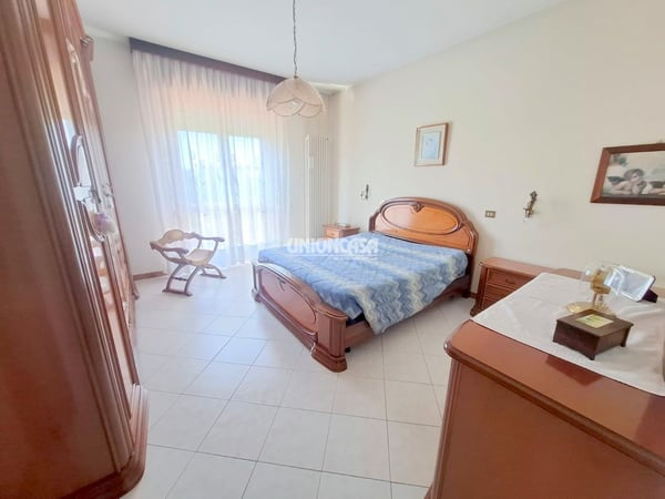Villetta Bifamiliare in Vendita a Valmorea – Ampi Spazi e Giardino Privato 16