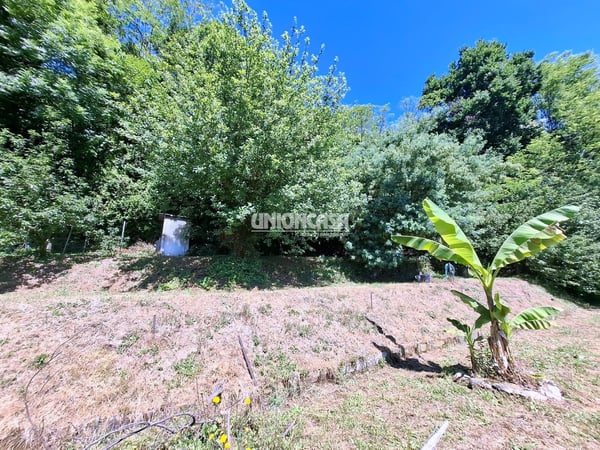 Casa Indipendente con Giardino e Garage a Bizzarone 5