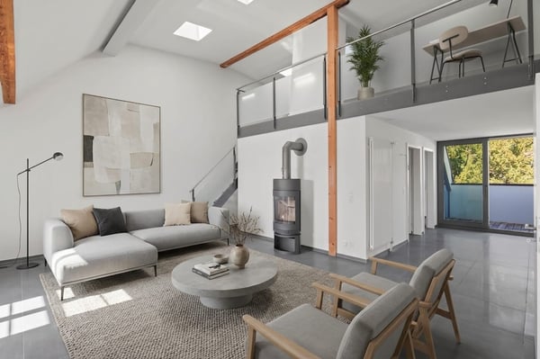Öffentliches Bieterverfahren - 3½-Zimmer-Dachwohnung an begehrter Lage in Bern 2