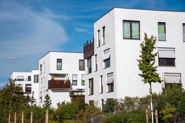 3.9 % Rendite-Perle: Zentrales Neubau-Ensemble im Dorfkern 1