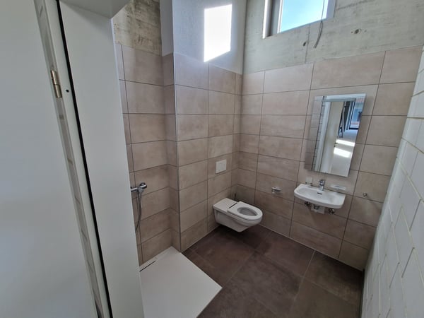 Local commercial idéal à Delémont – 185 m², accessible PMR, disponible immédiatement 3
