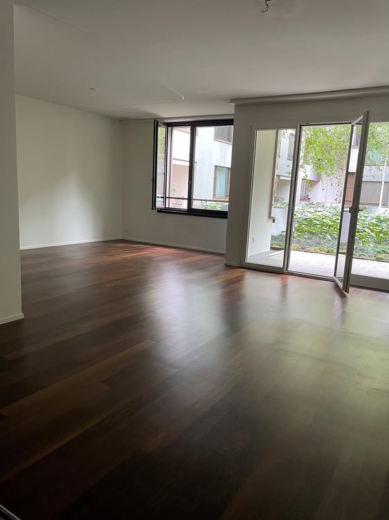 Exklusive & grosszügige 2.5 Zimmer-Wohnung zum Wohlfühlen 2