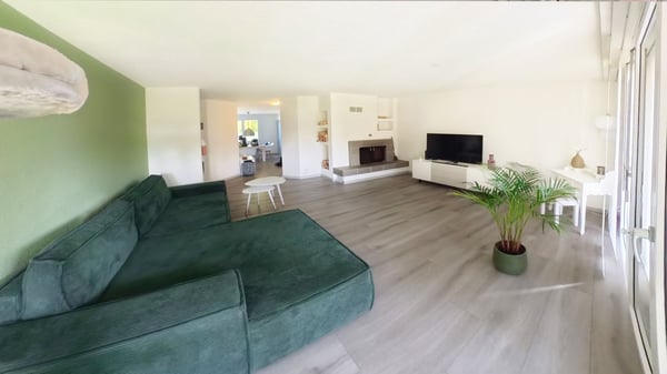 Charmante 4,5-Zi Wohnung mit 143 m² Garten und einem hellen 29m² grossen Hobbyraum 2
