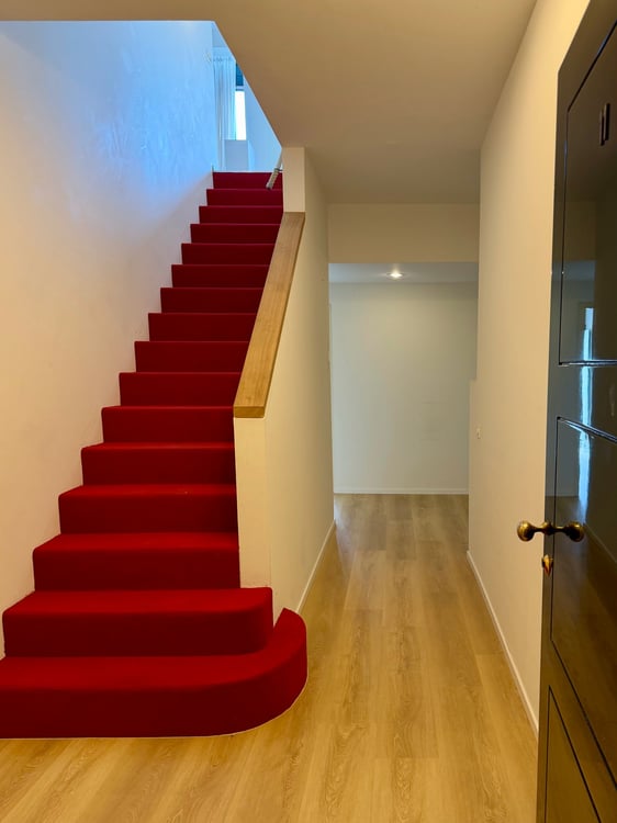 Elegante duplex di 5.5 locali con giardino a Lugano 8