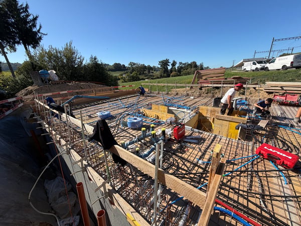 Nouvelle villa contiguë de 5 pièces avec finitions à choix! 7