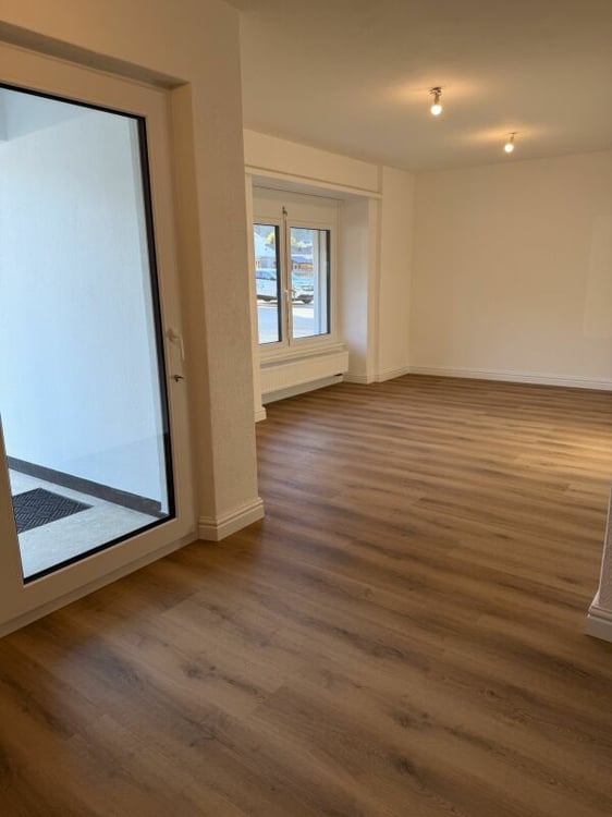Magnifique 3.5 pces au rez-de-chaussée rénové à neuf au centre de Glovelier 1