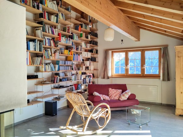 Charmantes Ferienhaus in ruhiger Lage von Urmein 5