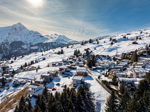 Charmantes Ferienhaus in ruhiger Lage von Urmein 6