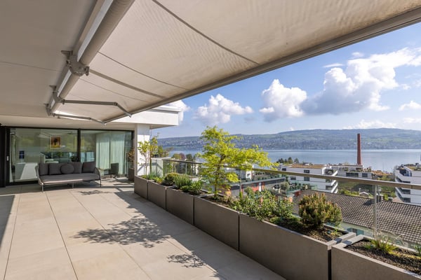 Exklusives Wohnen mit traumhafter Seesicht am Zürichsee - 2025/26 komplett exklusiv renoviert 8