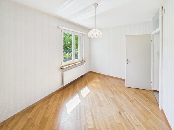 Freistehendes Einfamilienhaus mit Charme, Ruhe und attraktivem Entwicklungspotenzial 9