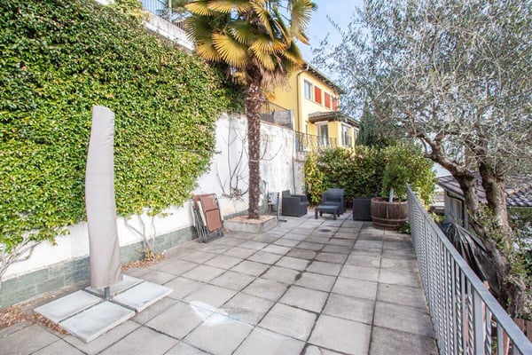 Herrliche Villa aufgeteilt in drei unabhängige Wohnungen 15