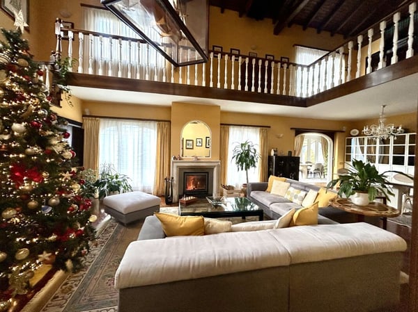 Luxury villa for rent – confidential negotiation 2