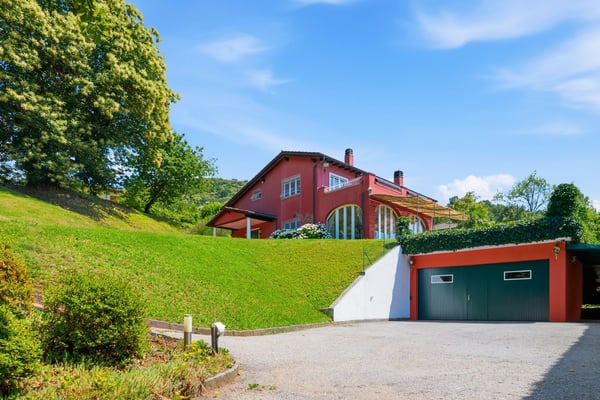 Luxury villa for rent 2