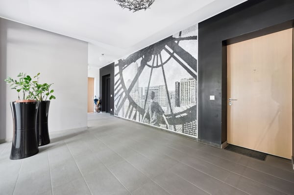 Penthouse mit großzügiger Terrasse, nur wenige Schritte vom Zentrum von Lugano entfernt. 17