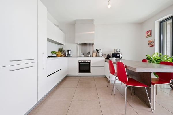 Penthouse mit großzügiger Terrasse, nur wenige Schritte vom Zentrum von Lugano entfernt. 5