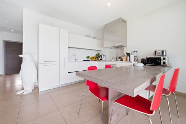 Penthouse mit großzügiger Terrasse, nur wenige Schritte vom Zentrum von Lugano entfernt. 6