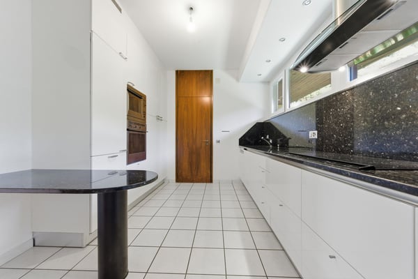 Exklusive Villa mit Pool an privilegierter Lage 7