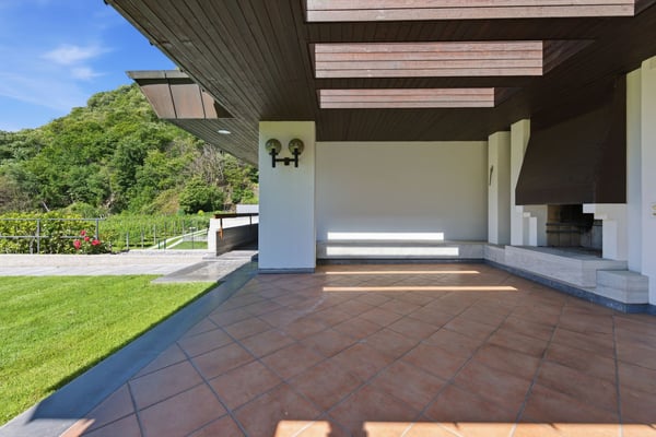 Exklusive Villa mit Pool an privilegierter Lage 4