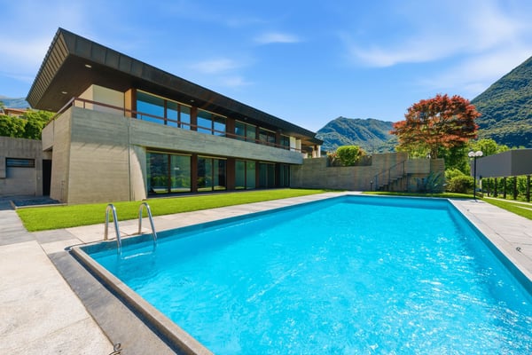 Exklusive Villa mit Pool an privilegierter Lage 18