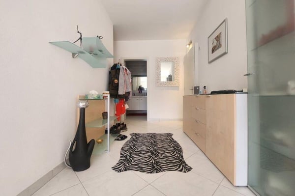 2.5-Zimmer-Wohnung mit privatem Innenhof in zentraler Lage von Muralto 7