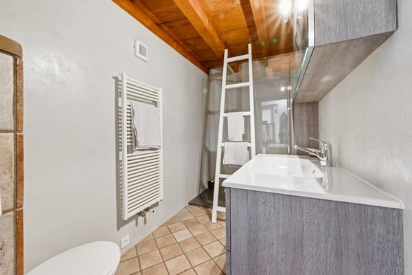 Charmantes, vollständig renoviertes Dorfhaus in Lugano-Ruvigliana 8