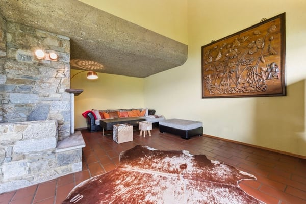 Eleganza e panorama: villa con vista lago e privacy 6