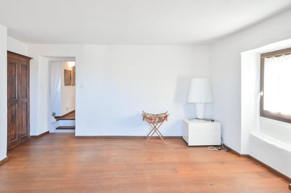 Charmantes Tessiner-Haus mit grossem Grundstück 12