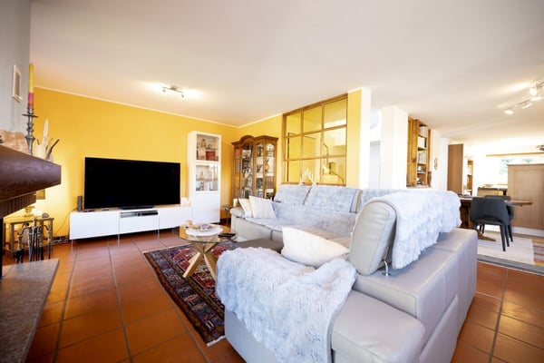Exklusive Villa mit grossem Garten 8
