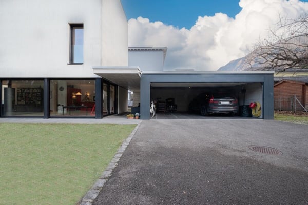 Moderne und helle Villa in ruhiger Wohnlage 1