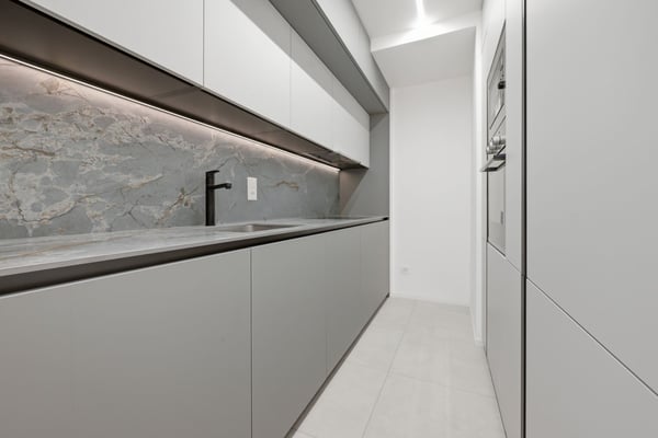 Elegante 3.5 locali completamente ristrutturato nel centro storico di Ascona 2