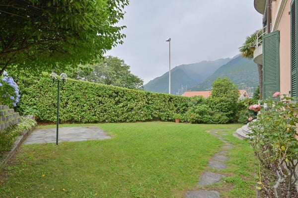 Wohnung mit grossem Garten in Zweifamilienhaus an gesuchter Lage 3