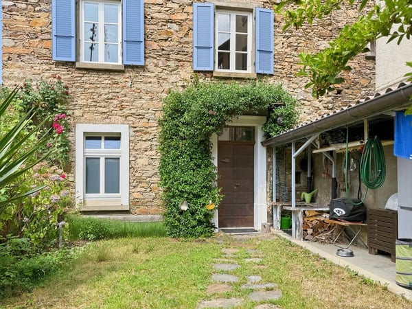 Charmantes, teilmöbliertes Dorfhaus mit Garten zur Miete im Herzen von Fescoggia 8