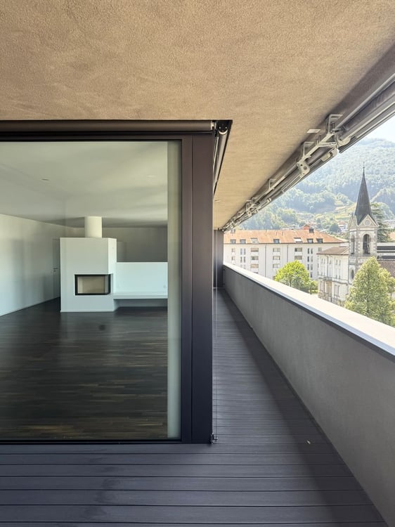 Bellinzona Zentrum – Exklusive 1.5-Zimmer-Duplexwohnung mit Cheminée und grosszügigen Terrassen 3