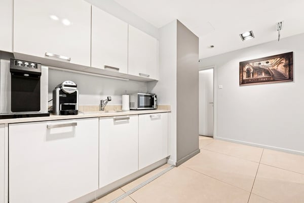 Ufficio singolo in prestigioso palazzo nel centro di Lugano 7