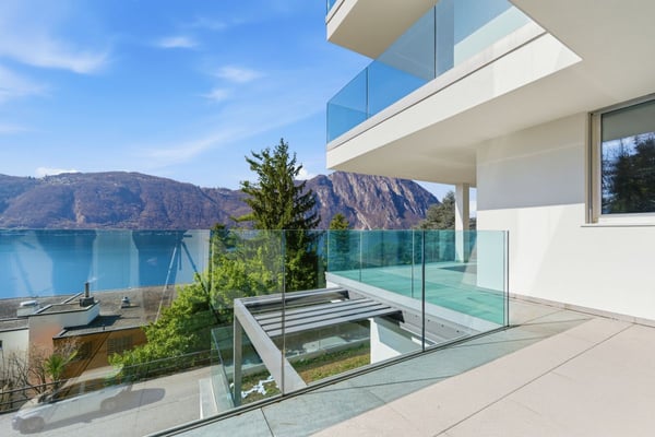 Zu vermieten: Luxuriöse Wohnung über die gesamte Etage 3