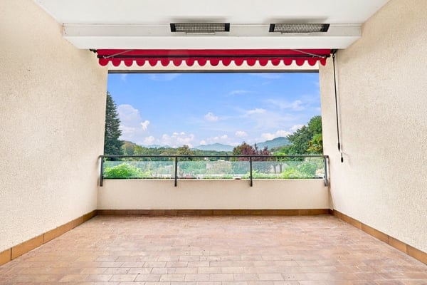 Appartamento ristrutturato in residenza con piscina 2