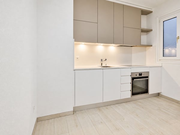 Wunderschöne, komplett renovierte 2.5-Zimmer-Wohnung 5