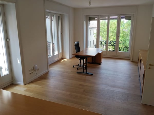 Lugano centro, affittasi comodo ufficio in posizione strategica 4