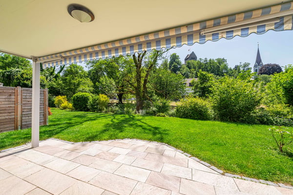 Logenplatz in Uster: Gartenwohnung mit Schlossblick 2