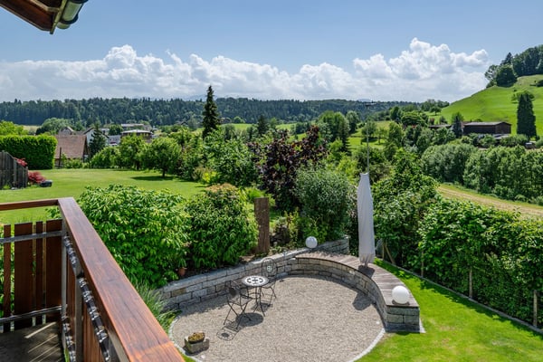 Wohnen mit Aussicht und Gartenidylle 6