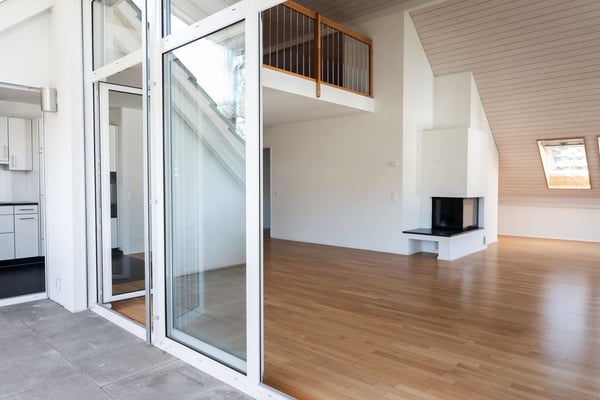 Lichtdurchflutete 4.5 Zimmer-Maisonettewohnung mit Galerie und viel Raum 6