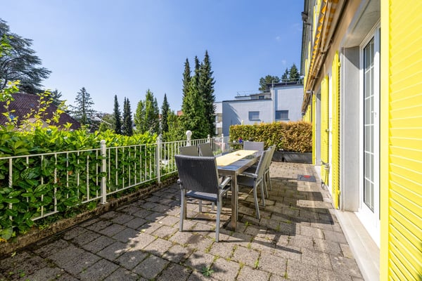 Attraktives Doppeleinfamilienhaus mit ausgebautem Dachgeschoss an Toplage 5