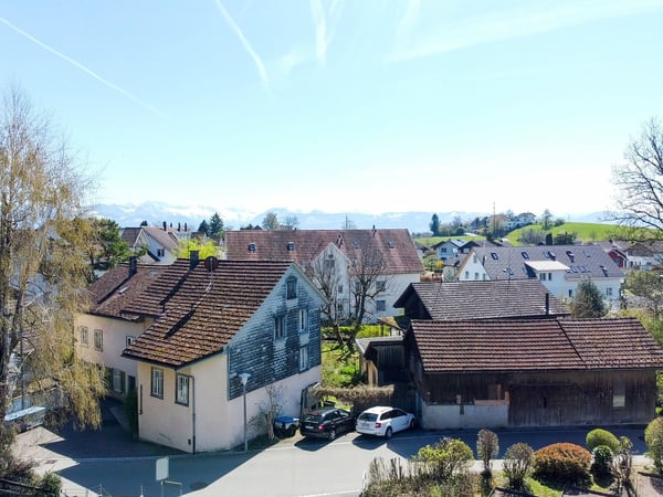 Dachwohnung mit Bergkulisse: 2.5 Zimmer, erweiterbar auf 3.5 Zimmer 5