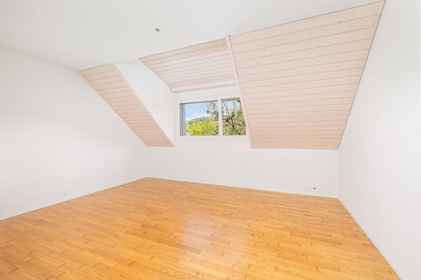 3.5-Zimmer-Dachmaisonette mit Galerie und viel Wohnkomfort 5