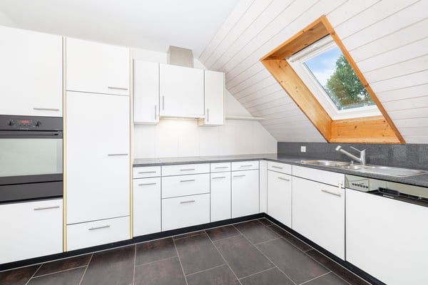 3.5-Zimmer-Dachmaisonette mit Galerie und viel Wohnkomfort 2