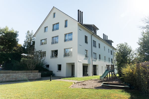 Grosszügige 4.5-Zimmerwohnung mit sonnigem Balkon in Bäretswil 11