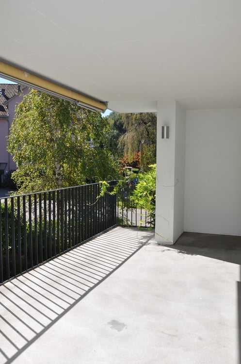 Grosszügige 4.5-Zimmerwohnung mit sonnigem Balkon in Bäretswil 3