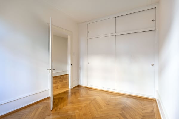 Stilvolle 1-Zimmer-Altbauwohnung mit Gartenzugang 2