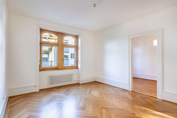 Stilvolle 1-Zimmer-Altbauwohnung im 1. OG mit Rheinblick 2