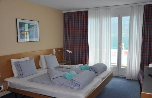 Möbliertes 1-Zimmer-Apartment mit Balkon und See-/Bergblick in Gersau 2